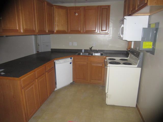 323 S Saint Paul StWichita, KS, 67213Sedgwick County