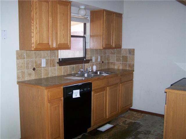 1718 S Edwards StWichita, KS, 67213Sedgwick County