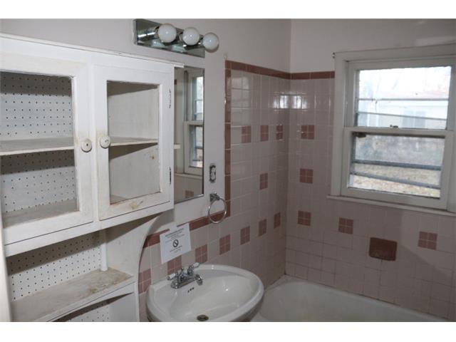1420 E 31st St SWichita, KS, 67216Sedgwick County