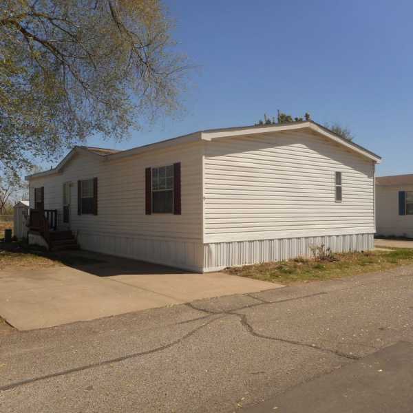 Twin Oaks Estates 1915 W MacArthur, #9Wichita, KS 67217