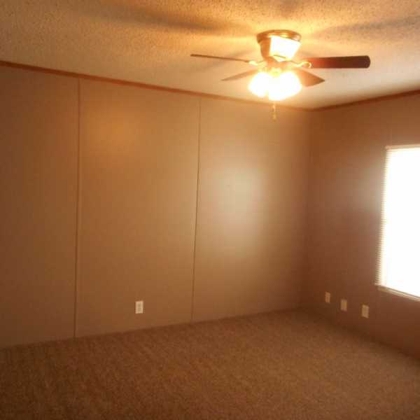 Twin Oaks Estates 1915 W MacArthur, #9Wichita, KS 67217
