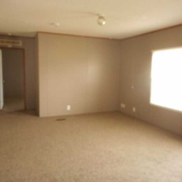 Twin Oaks Estates 1915 W MacArthur, #9Wichita, KS 67217