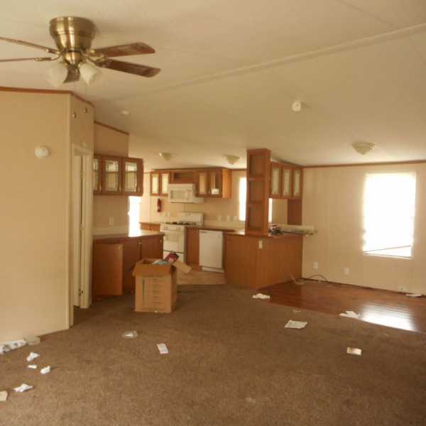 Twin Oaks Estates 1915 W MacArthur, #14Wichita, KS 67217