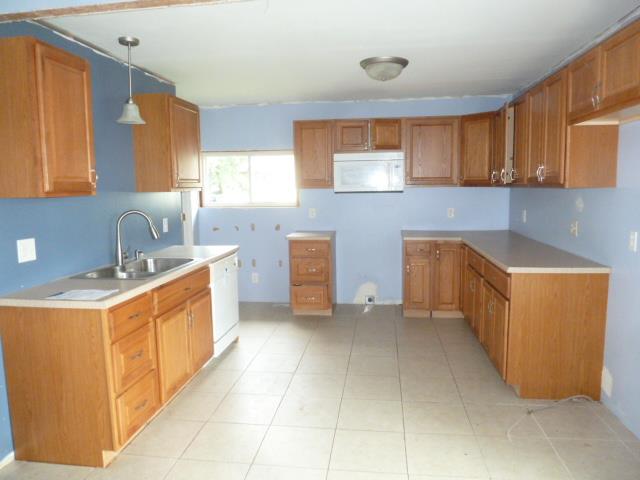 3228 S Mount Carmel AveWichita, KS, 67217Sedgwick County