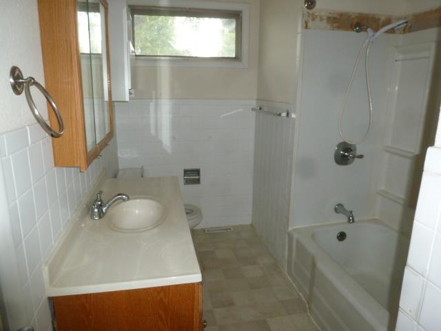 3228 S Mount Carmel AveWichita, KS, 67217Sedgwick County