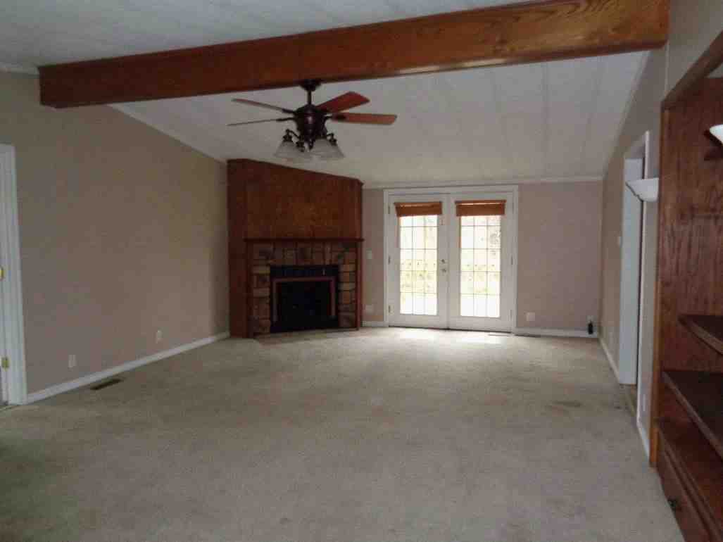 1566 Cr 1425Caney, KS, 67333Montgomery County