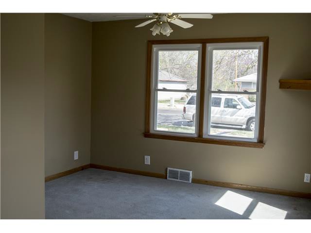 952 S Front StSalina, KS, 67401Saline County