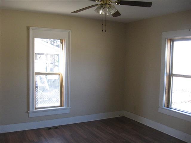 203 W Court StClay Center, KS, 67432Clay County