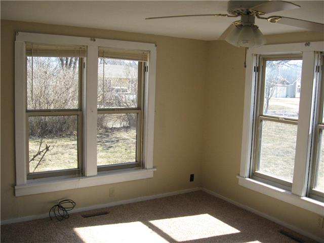 203 W Court StClay Center, KS, 67432Clay County