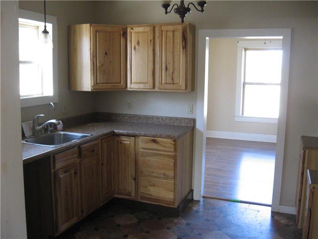 203 W Court StClay Center, KS, 67432Clay County