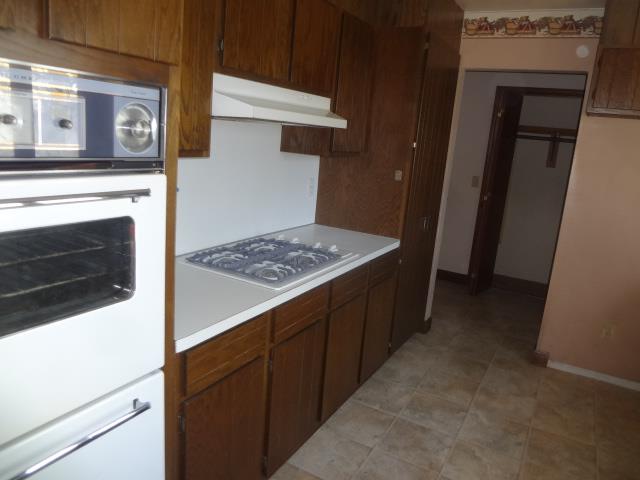 505 N 8th StHerington, KS, 67449Dickinson County