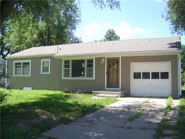 423 Charles StHutchinson, KS, 67501Reno County