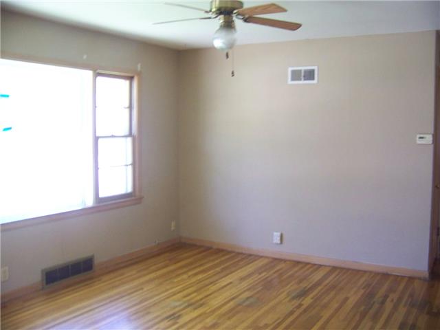 423 Charles StHutchinson, KS, 67501Reno County
