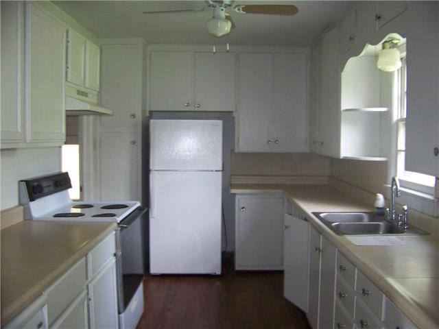 416 E Carpenter StHutchinson, KS, 67501Reno County