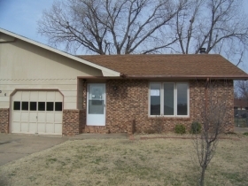 3306 Northwestern Ave Apt AHutchinson, KS, 67502Reno County
