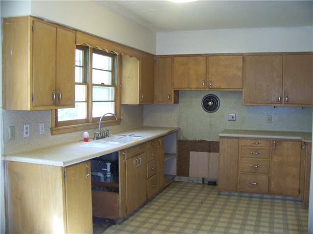 205 W 30th AveHutchinson, KS, 67502Reno County
