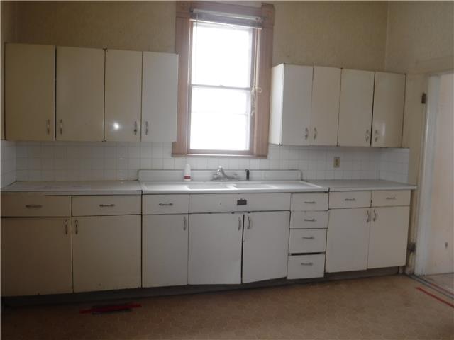 110 N Humbolt AveEllinwood, KS, 67526Barton County