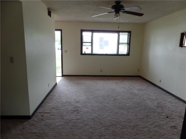 1204 Sunnyside AveDodge City, KS, 67801Ford County