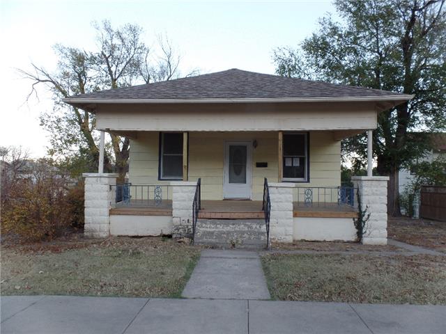 1310 Avenue BDodge City, KS, 67801Ford County