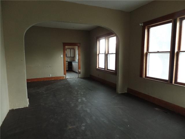 1310 Avenue BDodge City, KS, 67801Ford County