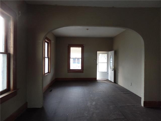 1310 Avenue BDodge City, KS, 67801Ford County