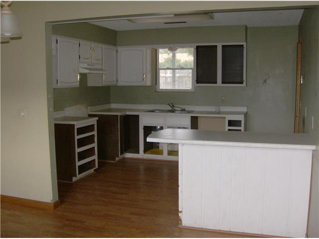2003 N Apache DrGarden City, KS, 67846Finney County