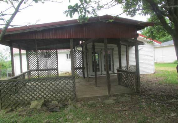 156 Clear Creek RoaEminence, KY, 40019Henry County