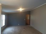 214 E WALNUT ST