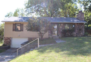 5704 Blue Spruce CtLouisville, KY, 40214Jefferson County