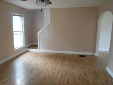 213 Iroquois AveLouisville, KY, 40214Jefferson County