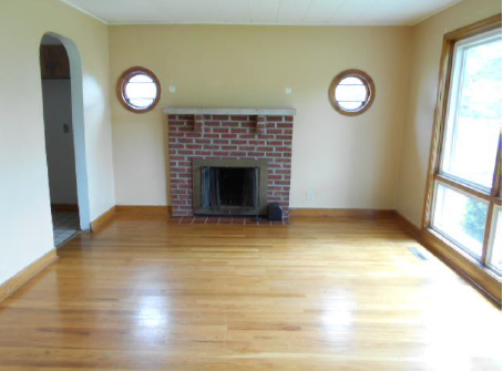 2519 Hampstead DrLouisville, KY, 40216Jefferson County