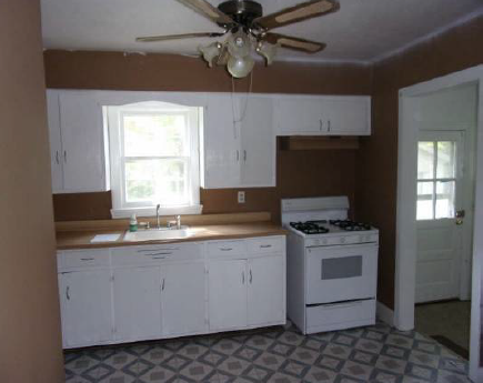 4803 Ranchland DrLouisville, KY, 40216Jefferson County