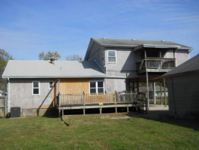 4120 Lake Dreamland RdLouisville, KY, 40216Jefferson County