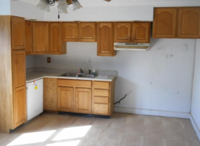 4120 Lake Dreamland RdLouisville, KY, 40216Jefferson County