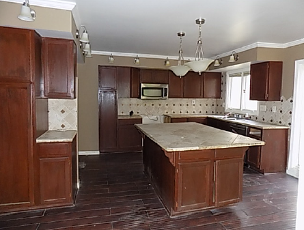 2905 Windsor Forest DrLouisville, KY, 40272Jefferson County
