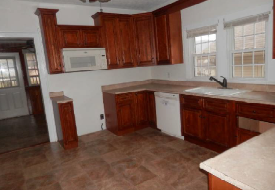 124 N Grand AveIrvine, KY, 40336Estill County