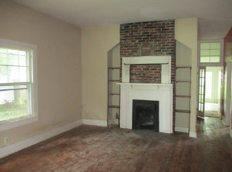 325 Douglas AvenueVersailles, KY, 40383Woodford County