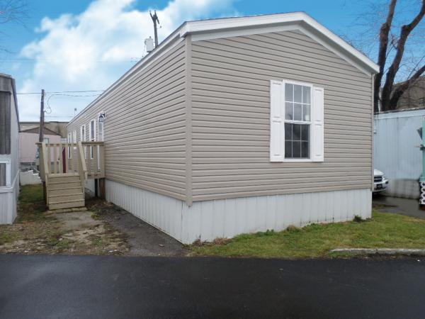 Imperial Manufactured Home Community 115 W. Louden Ave H43Lexington, KY 40508