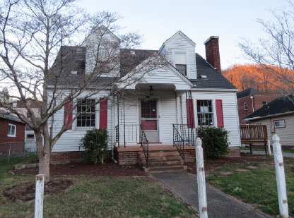 303 Bailey StLoyall, KY, 40854Harlan County