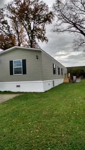 Asbury Pointe Mobile Home Park225 Beechwood CircleWarsaw, KY 41095