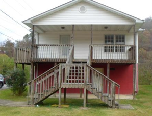 70 Hewitt AveLovely, KY, 41231Martin County