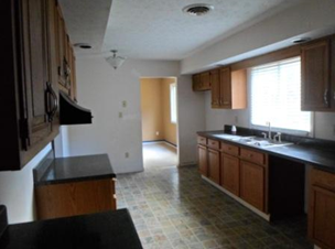 83 Creekside DrPrestonburg, KY, 41653Floyd County