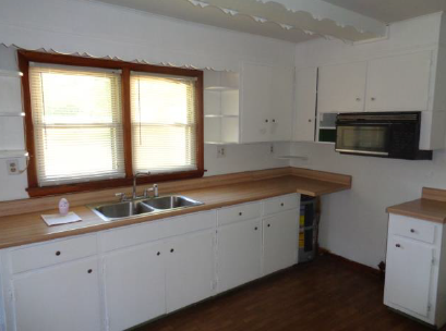 902 Sanderson DrHopkinsville, KY, 42240Christian County