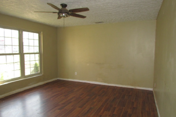 1009 Greenway DrElizabethtown, KY, 42701Hardin County