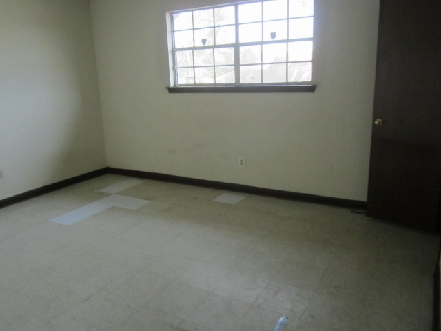 3044 Essex AveLa Place, LA, 70068St John The Baptist County