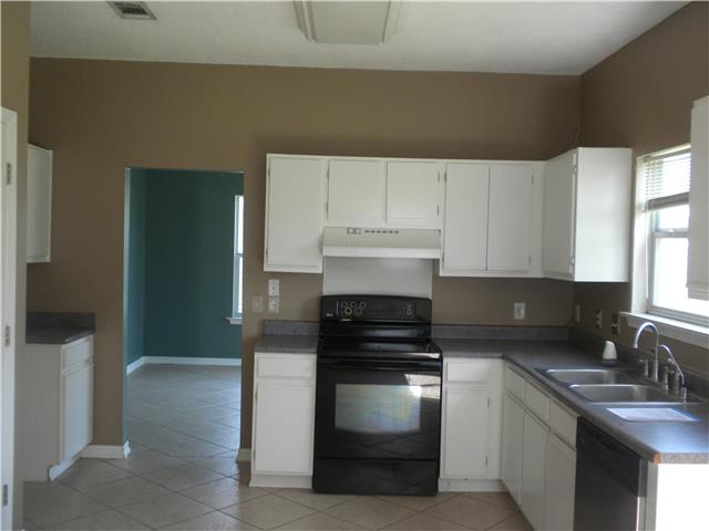 2736 Long Branch DrMarrero, LA, 70072Jefferson County