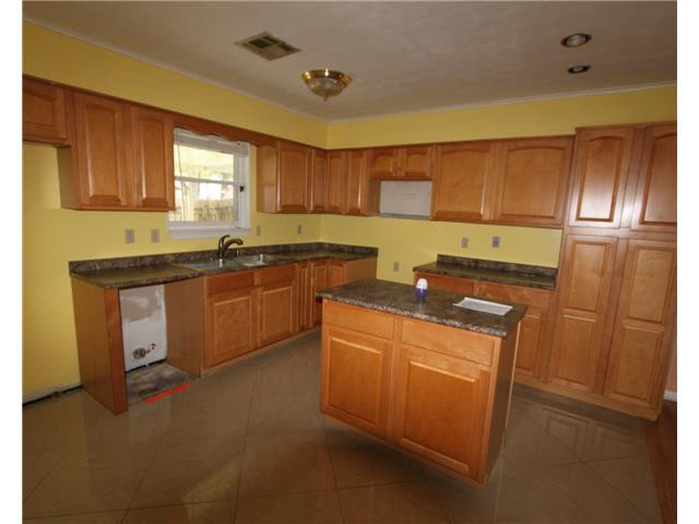 2100 Suwanee DrMarrero, LA, 70072Jefferson County