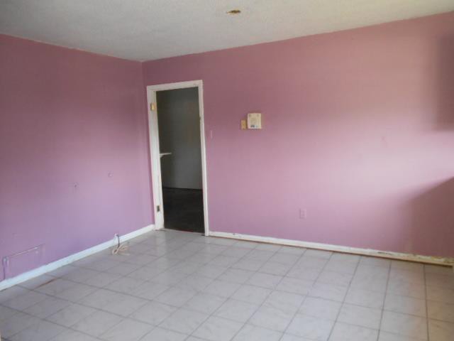 565 Pat DrAvondale, LA, 70094Jefferson County