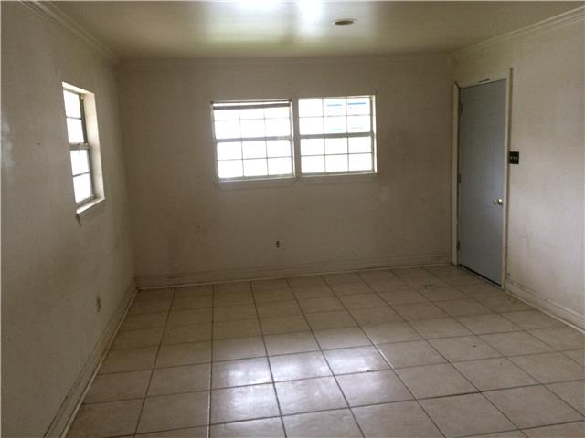 8718 Hammond StNew Orleans, LA, 70127Orleans County