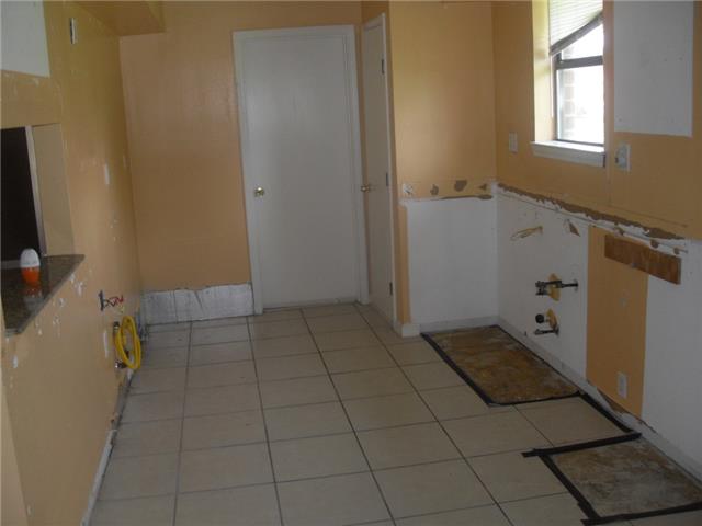 7532 Briarheath DrNew Orleans, LA, 70128Orleans County